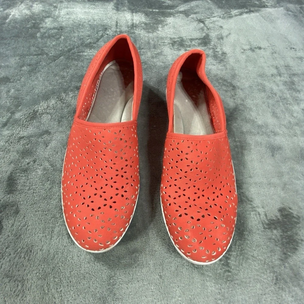 Clarks feel free